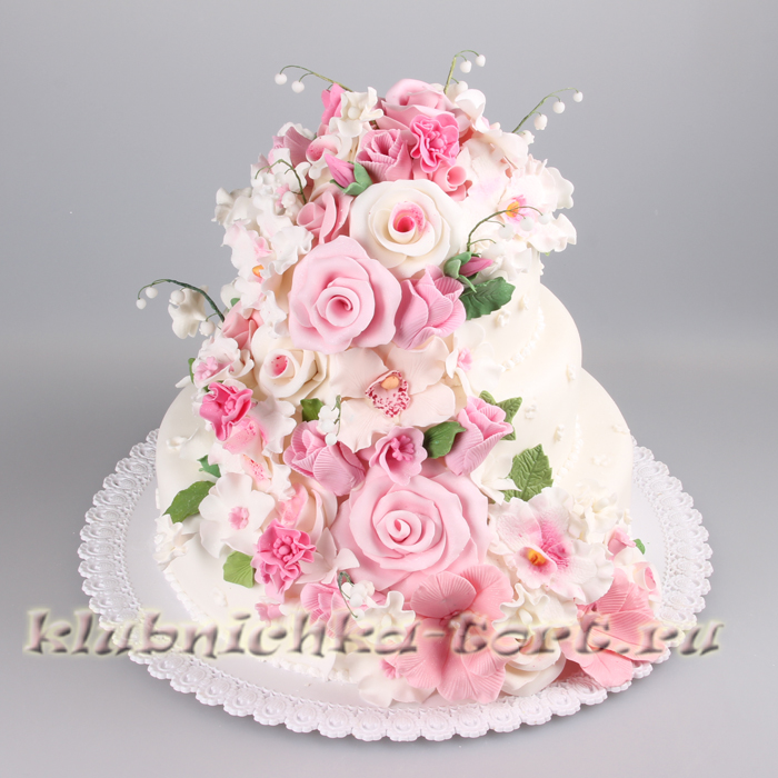 Свадебный торт "Каскад цветов"