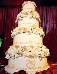 Свадебный торт Аврил Лавин