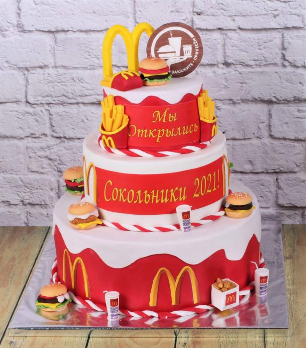  Торт "Макдоналдс Бургеры" 1700 р/кг+2500 руб лепка