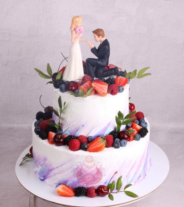 Свадебный торт "Ягодное предложение"